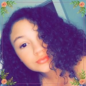 Meet your Posher, Macie